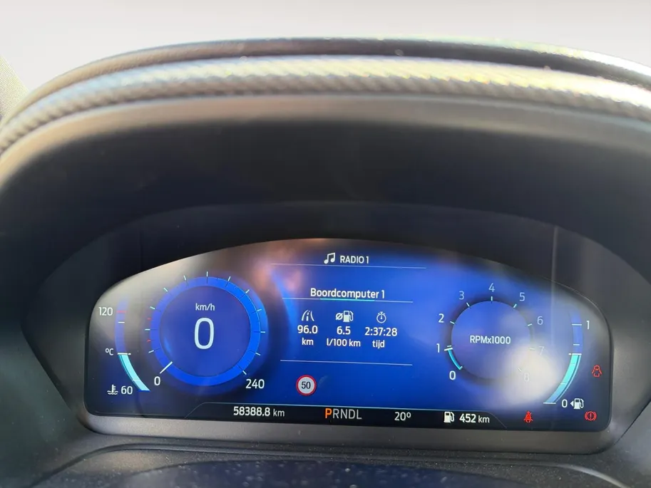 Ford Puma 1.0 EcoBoost Hybrid ST-Line X | Automaat | Trekhaak | Parkeersensoren voor en achter | Achteruitrijcamera | Adapt. Cruise control | BLIS | B&O | Draadloos opladen mobiel | 19' lichtmetalen velgen | Navigatie | Apple carplay & Android auto | Bovag garantie
