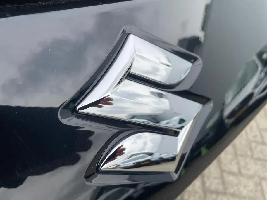 Suzuki Swift 1.2 Select Smart Hybrid | 16' lichtmetalen velgen | Apple CarPlay® & Android Auto™ | Stoelverwarming vóór | Adaptive Cruise Control (ACC) |