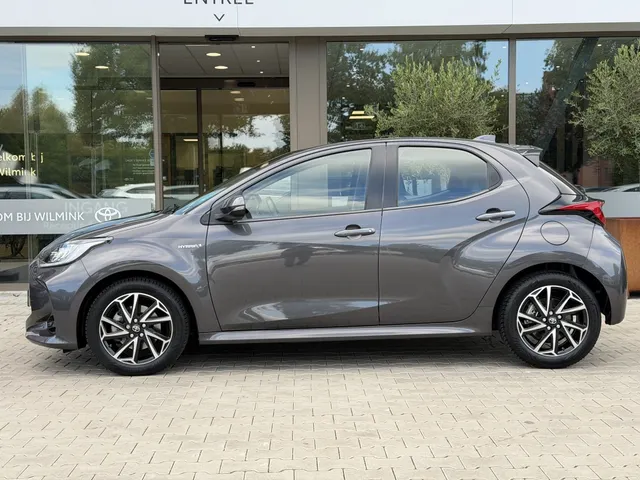 Toyota Yaris 1.5 Hyb. Dynamic | 1e Eigenaar | Dealer Onderhouden | Camera |