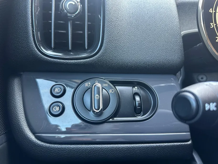 MINI Countryman 1.5 Cooper Chili | Harman & Kardon | Elektrische Stoelverstelling | Automatische Achterklep | Camera | Navi | Parkeersensoren | Cruise & Climate Control | 12 Maanden BOVAG Garantie