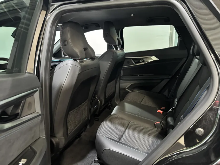 Renault Austral 200PK E-Tech Full Hybrid Esprit Alpine Automaat | 360 Camera | Elektrisch Verstelbare Stoelen | Apple CarPlay/Android Auto | Digital Cockpit | Climate Control | Stoelverwarming | Full LED | 20' Lichtmetalen Velgen |