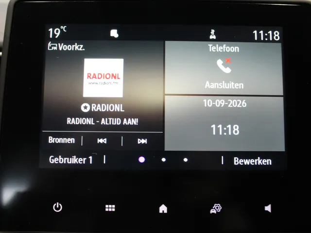 Renault Captur 1.3 TCe 140 PK Intens | Automaat | 4 seizoensbanden | parkeersensoren achter | LM Velgen | Multisense | ECC |