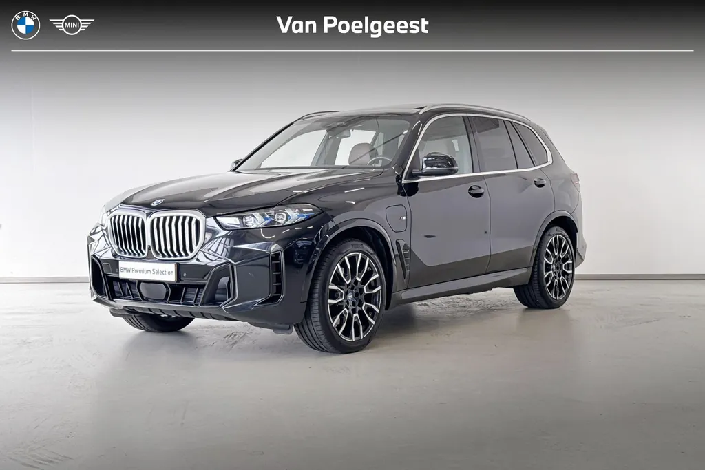 BMW X5 xDrive50e Launch Edition Innovation Pack