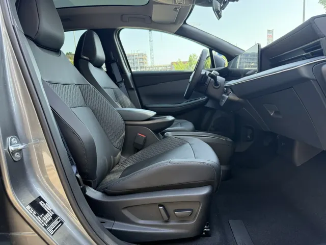 Nissan Leaf 52 kWh Evolve | 445km WLTP | Leder | BOSE | App Connect | Navigatie | 360-Camera | Keyless
