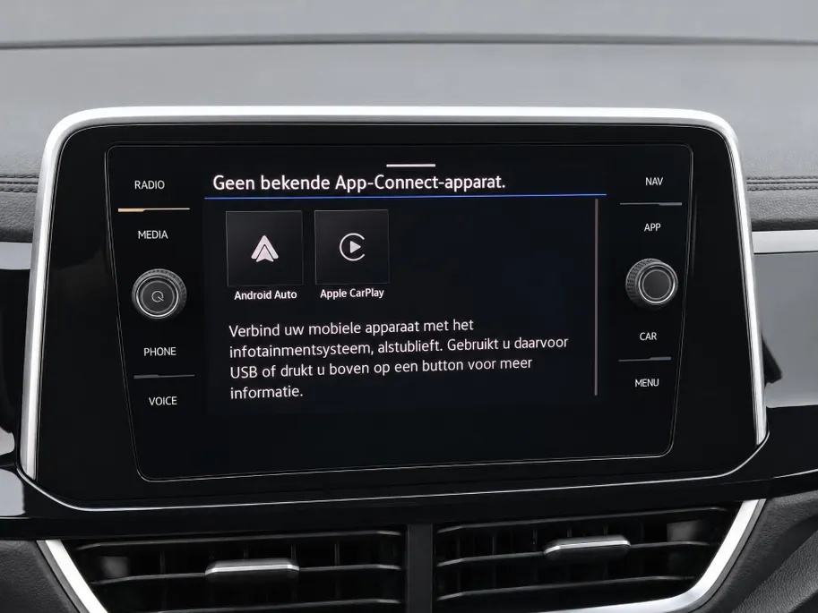 Volkswagen T-Roc 1.5TSI/150PK R-Line · Apple/Android Car Play · Camera + Parkeersensoren · Keyless · Dodehoeksensoren · Stoelverwarming · Garantie t/m 27-03-2027