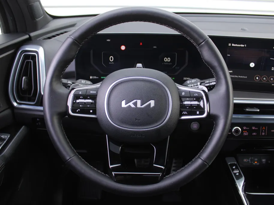 Kia Sorento 1.6 T-GDi Plug-in Hybrid 4WD ExecutiveLine 7p | Stuur-/stoelverwarming + ventilatie | Schuifdak | Leer | 360 Camera | Elek. stoelverst. | HUD | LED | 19' LM |