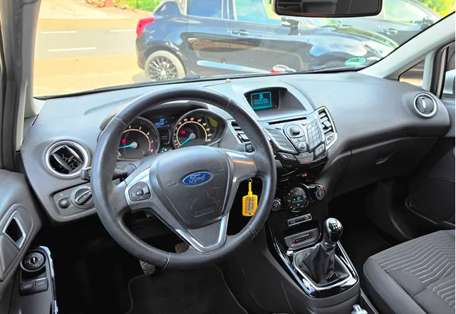 Ford Fiesta 1.0 EcoBoost 100PK 5Drs Titanium