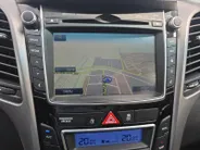 Hyundai i30 1.6 GDI Go! | 1e eigenaar | Volledig onderhouden! | Navigatie | Cruise Control | Achteruitrijcamera | Elektr. ramen | Climate Control | 12 maanden garantie!