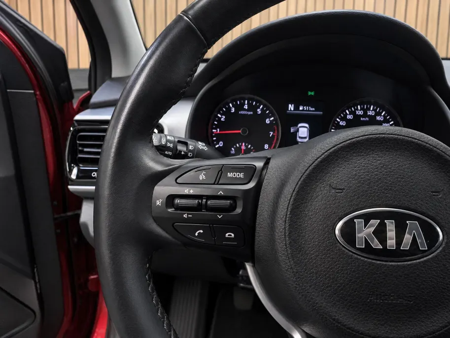 Kia Stonic 1.0 T-GDi MHEV DynamicPlusLine Dealer onderhouden | Trekhaak | Climate control | Navigatie |