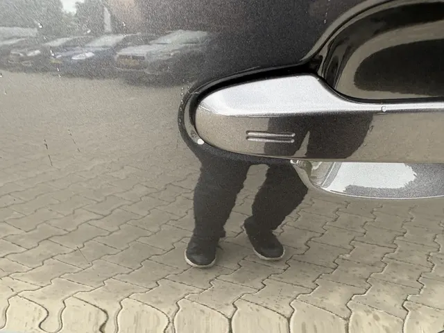 Toyota C-HR 1.8 Hybrid Dynamic | blindspot | Stuur en Stoelverwarming | PDC