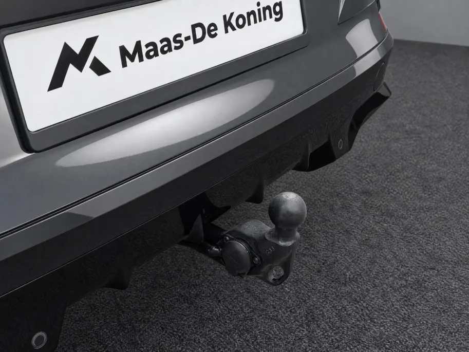 CUPRA Formentor 1.4 e-Hybrid VZ 245pk DSG Performance · Panoramadak · Inklap. Trekhaak · Camera · Keyless · Dodehoeksensor · Stuur- & Stoelverwarming ·