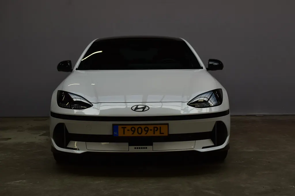 Hyundai IONIQ 6 77,4 kWh 325pk AWD First Edition I Schuifdak I SOH 100%