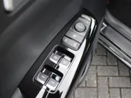 Kia Sportage 1.6 T-GDI Black Edition | Stuur-/stoelverwarming v+a | Schuifdak | Leer | Camera | Elek. achterklep | Cruise | PDC | Navi | 17' LM | Zeer nette auto! |