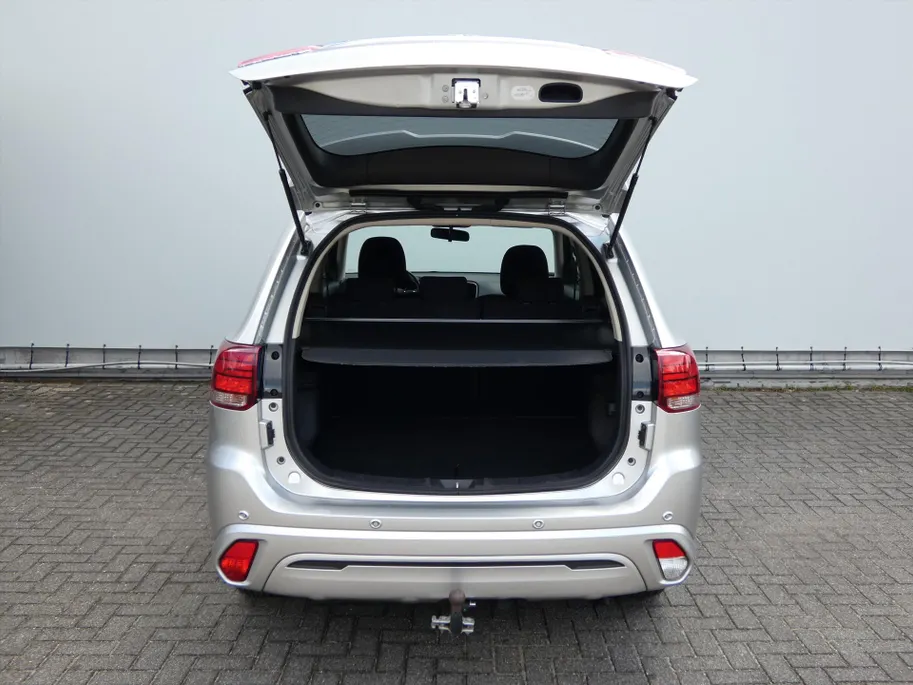 Mitsubishi Outlander 2.4 DOHC MIVEC PHEV 240pk 4WD Aut Pure