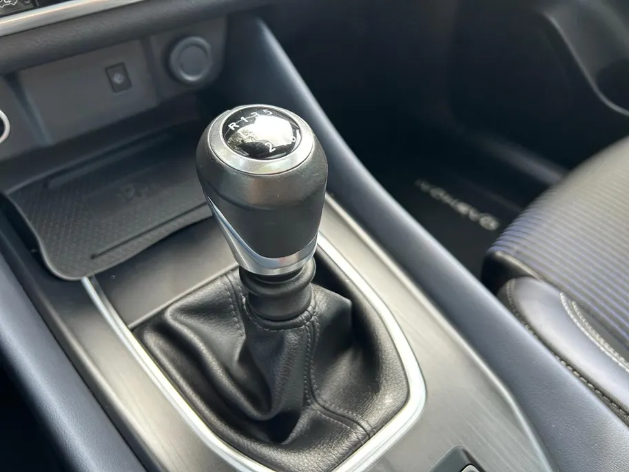 Nissan QASHQAI 1.3 MHEV Tekna Apple Carplay/Android Auto , navigatiesysteem full map , elektrisch bedienbare achterklep met sensorsturing, panoramadak , cruise control adaptief , lichtmetalen velgen 19'