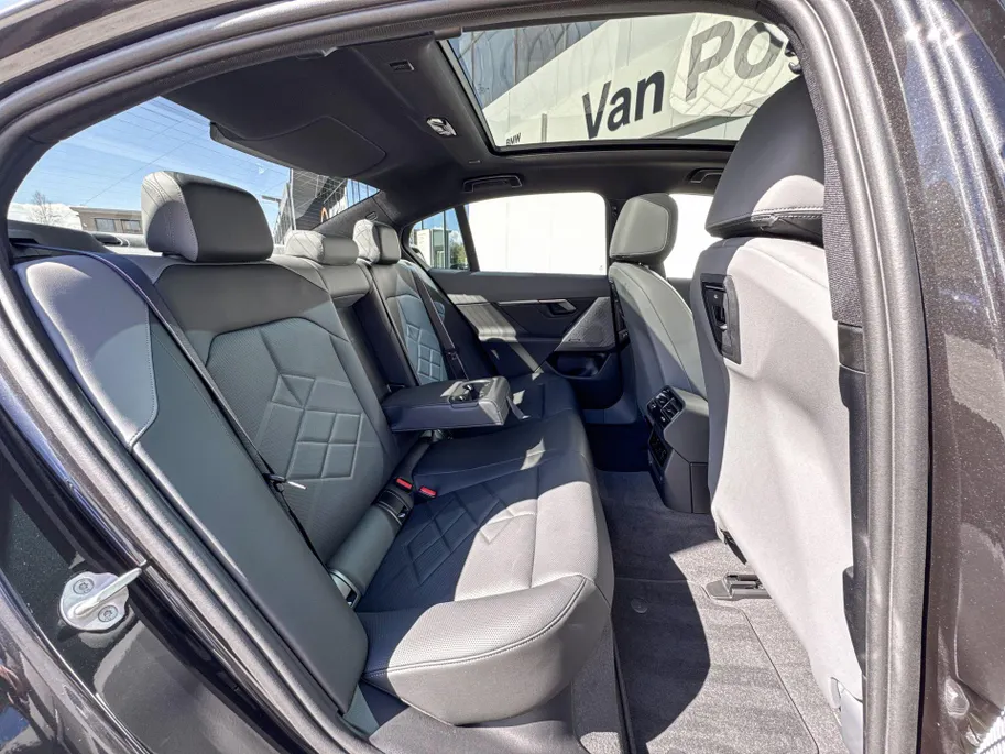 BMW i5 Sedan eDrive40