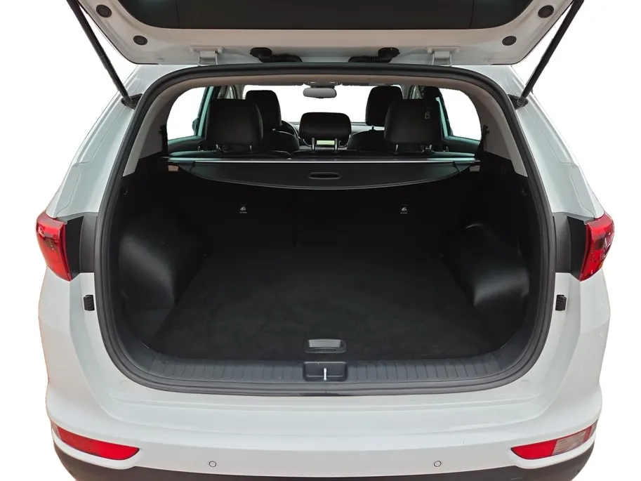 Kia Sportage 1.6 GDI DynamicLine | Dealer Onderhouden | Stoelverwarming voor en achter | camera | Navigatie | Cruise Control | LM Velgen 17' | Lader | 12 Maanden BOVAG Garantie |