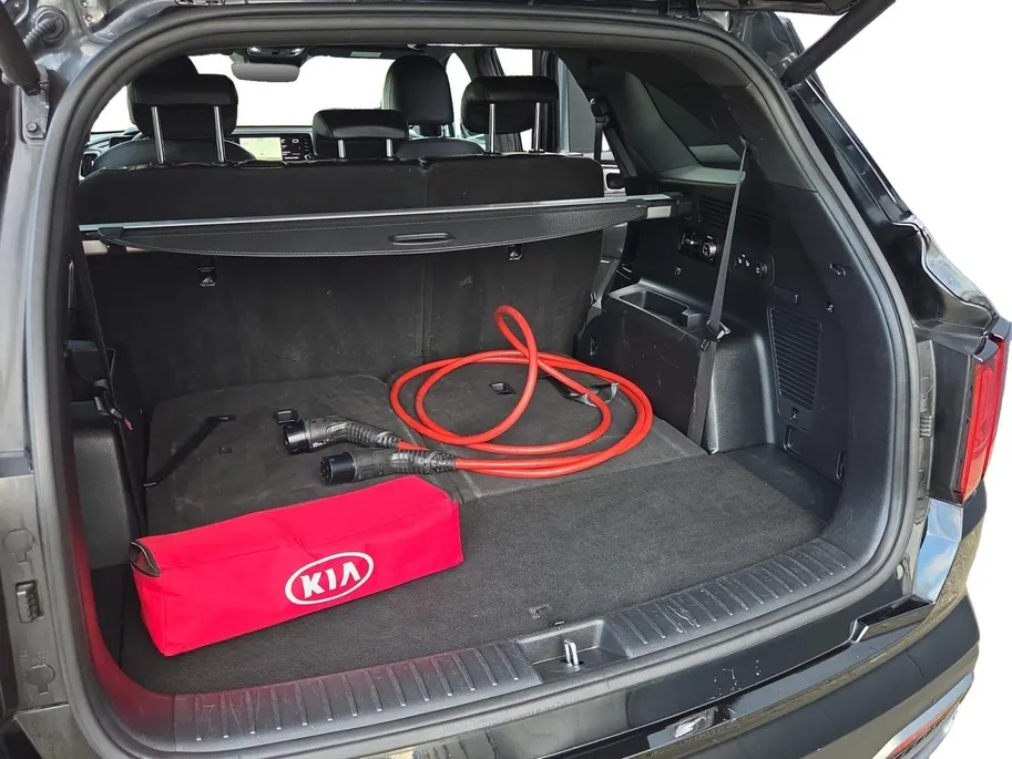 Kia Sorento 1.6 T-GDI Plug-in Hybrid 4WD ExecutiveLine 7p. | Navi | Clima | 360° Camera | Stoelventilatie | Stoel-/Stuurverwarming | Cruise Control | Keyless Entry | 7-Persoons
