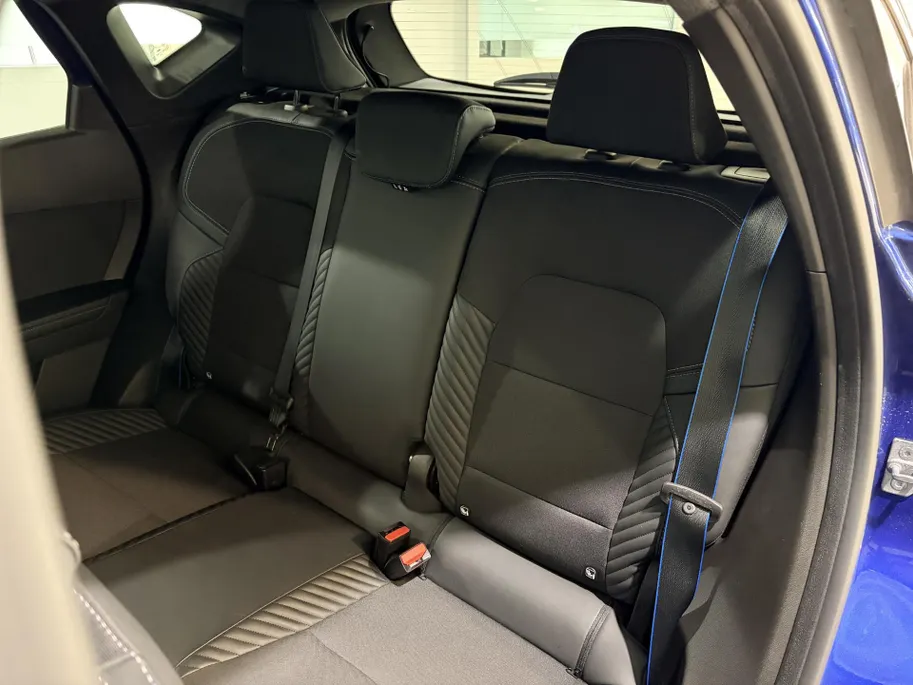 Renault Captur 145PK E-Tech Full Hybrid Esprit Alpine Automaat | Google Built-in | Climate Control | Stuurwielverwarming | Adaptive Cruise Control | Apple CarPlay/Android Auto | Lichtmetalen Velgen | Camera | Parkeersensoren |