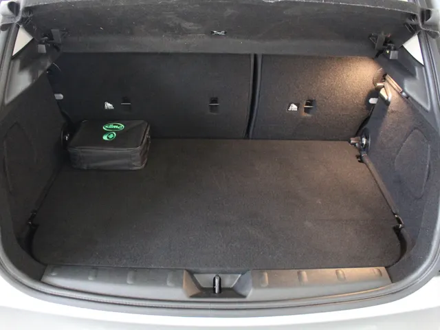 MINI Cooper Mini 1.5 Camden Edition Automaat | Navigatie | Climate Control | Cruise Control