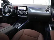 Mercedes-Benz B-Klasse 180 Business Solution AMG l Keyless l Achteruitrij camera l Stoelverwarming