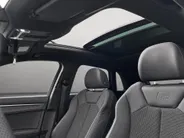 Audi Q3 45 TFSIe 180kW/245PK S Line · Panoramadak · Camera · Apple/Android Car Play · Drive select · Leder/stof