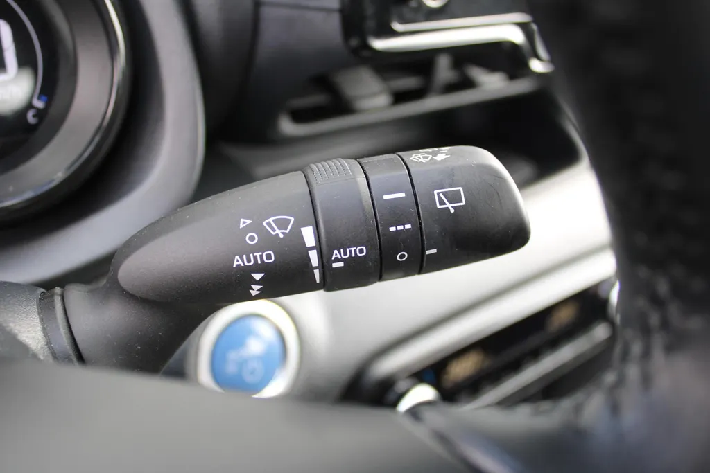 Mazda 2 Hybrid 1.5 Agile Comfort Pack | 15' LM | Airco | Cruise | PDC |