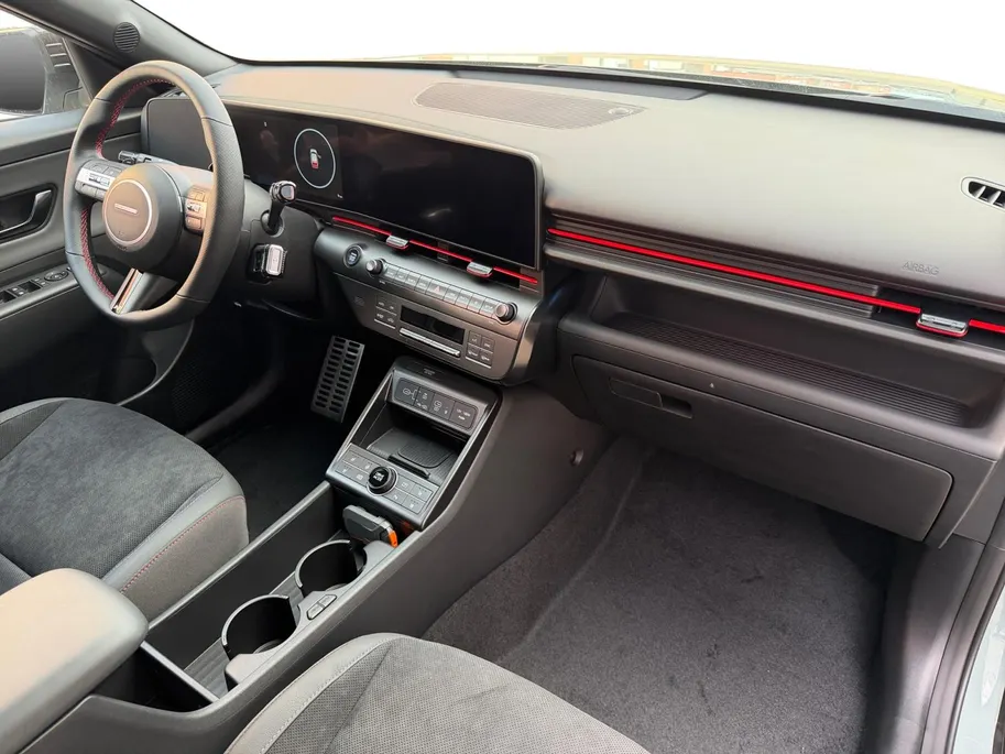 Hyundai Kona 1.6 GDI HEV N Line Z&Z TOPDEAL VAN €43.090,- NU VOOR €38.090,- |