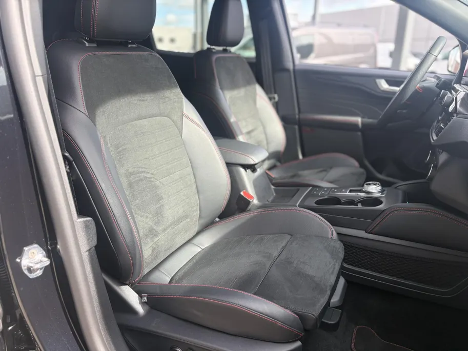 Ford Kuga 2.5 PHEV ST-Line X | AGR voorstoelen | 19 Inch LM
