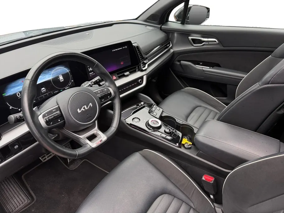 Kia Sportage 1.6 T-GDi Hybrid GT-PlusLine | Zeer nette auto | Open dak | Stoelverwarming & koeling | Dodehoekdetectie | Harman Kardon audio | Fabrieksgarantie t/m 7-2032 | NAP