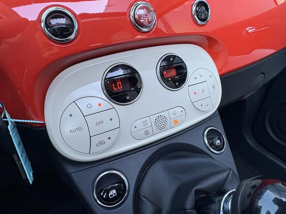 Fiat 500 0.9 TwinAir Turbo Sport | Panoramadak | Virtual Dash | Scherm | Bluetooth | Parkeersensoren | 12 maanden Bovag Garantie |