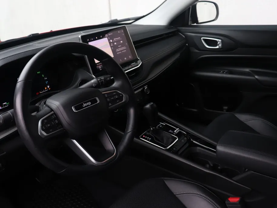 Jeep Compass 4xe 240 PK Hybrid S | Leder | Navi | Winter | Trekhaak | 19'