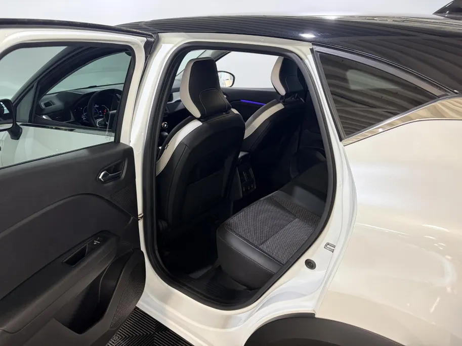 Renault Captur 145PK E-Tech Full Hybrid Techno Automaat | 1e eigenaar | Navi | Climate Control | Apple CarPlay/Android Auto | Camera | Parkeersensoren | Lichtmetalen Velgen | Cruise Control | Full LED |