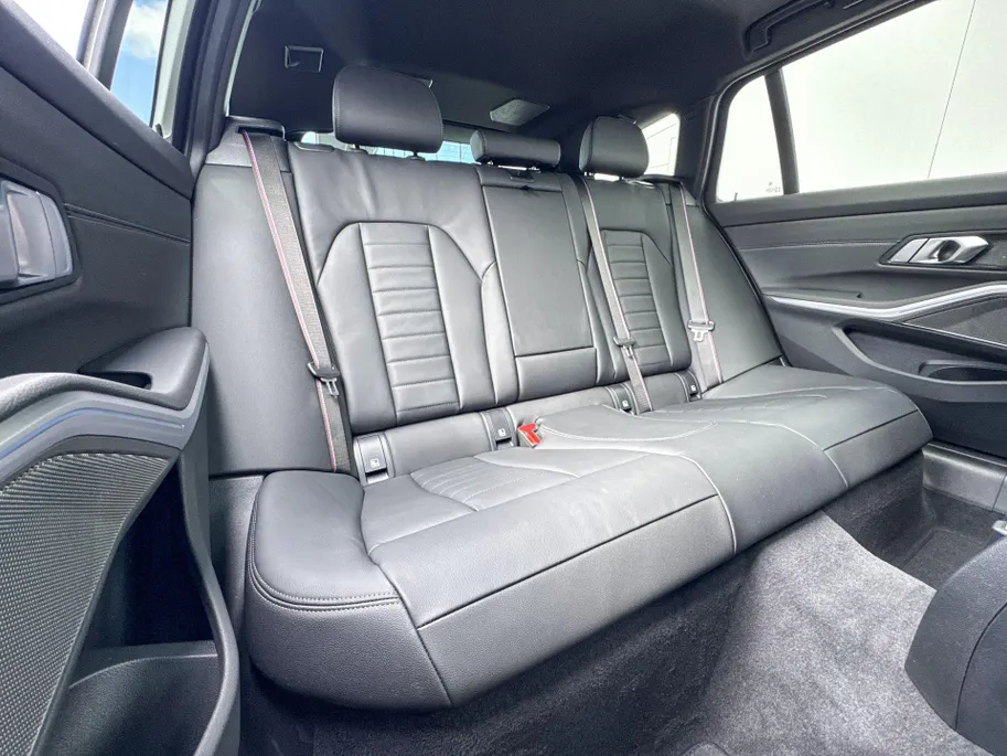 BMW 3 Serie Touring 330e