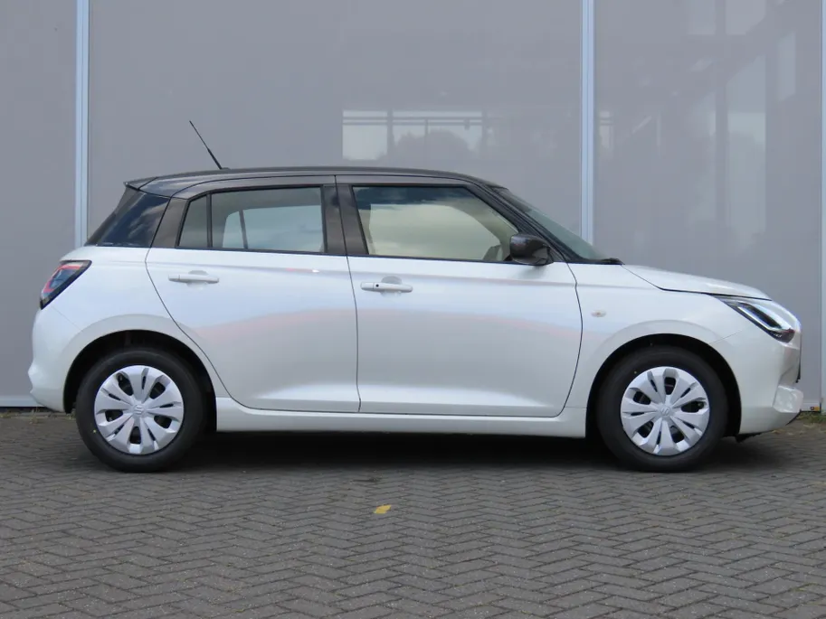 Suzuki Swift 1.2 Comfort | Actiekorting €2200 | Beperkte Voorraad | Private Lease vanaf €299 | Led verlichting | Smart entry systeem | Apple Carplay & Android auto |