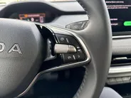 Škoda Enyaq iV Business Edition 85 | 20' inch velgen Neptune | Achterbumper en dorpels in carosseriekleur | Elektrisch wegklapbare trekhaak | 2.500,- inruilpremie!!