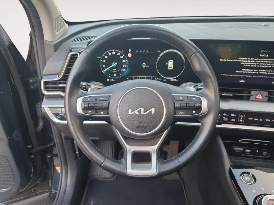 Kia Sportage 1.6 T-GDi Hybrid DynamicPlusLine | Stoel en stuurverwarming | Panorama schuifdak | Elektrisch bedienbare voorstoelen | Navigatie | Dodehoek detectie | Getinte ramen achter |