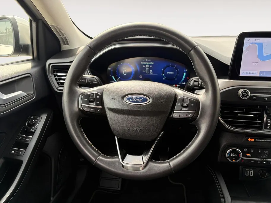 Ford Focus Wagon 1.0 EcoBoost Titanium X Business 125PK | Camera | Winter Pack | El. Achterklep | Climate Control | Privacy Glass | Keyless Entry | LED