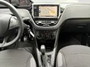 Peugeot 208 1.2 PureTech Blue Lion