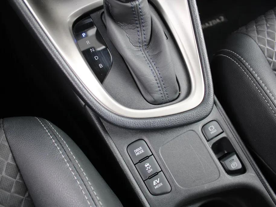 Mazda 2 Hybrid 1.5 Agile | Comfort pakket | 15' LM | Stoelverwarming | Apple Carplay/Android Auto |