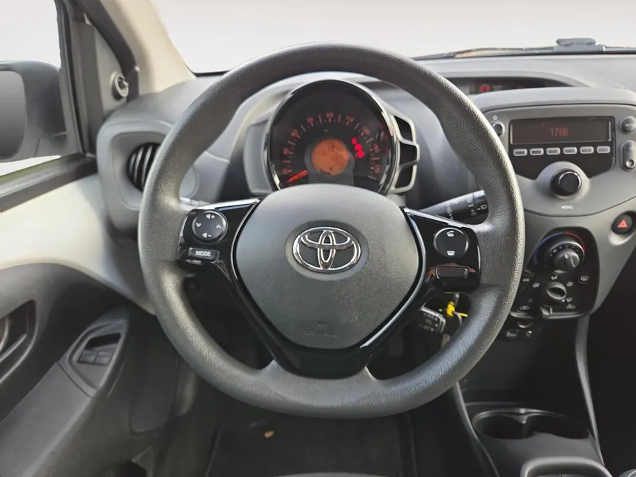 Toyota Aygo 1.0 VVT-i x-fun | Airco | Cruise Control | 12 Maanden BOVAG Garantie |