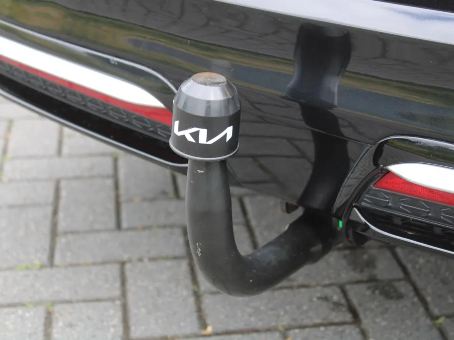 Kia ProCeed 1.5 T-GDi GT-Line | Trekhaak | Schuifdak | Stuur-/stoelverwarming | Camera | Dodehoek detectie | Telefoonlader | Cruise adapt. | 17' LM | LED |