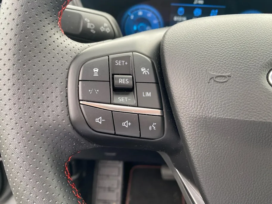 Ford Kuga 2.5 PHEV ST-Line 243PK | NL Auto | Panoramadak | El. Trekhaak | Driver Assistance Pack | Winter Pack