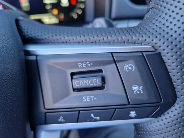 Mitsubishi Outlander 2.4i PHEV First Edition ( meerdere kleuren op voorraad )