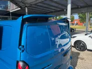 Ford E-Transit Custom 320 L2H1 MS/RT 71 kWh Dubbele Cabine 286 pk | NIEUW TE BESTELLEN | MS/RT Sports Pack | 19' LM velgen | Achterspoiler | Lederen bekleding - Financial Lease - 0,99% rente