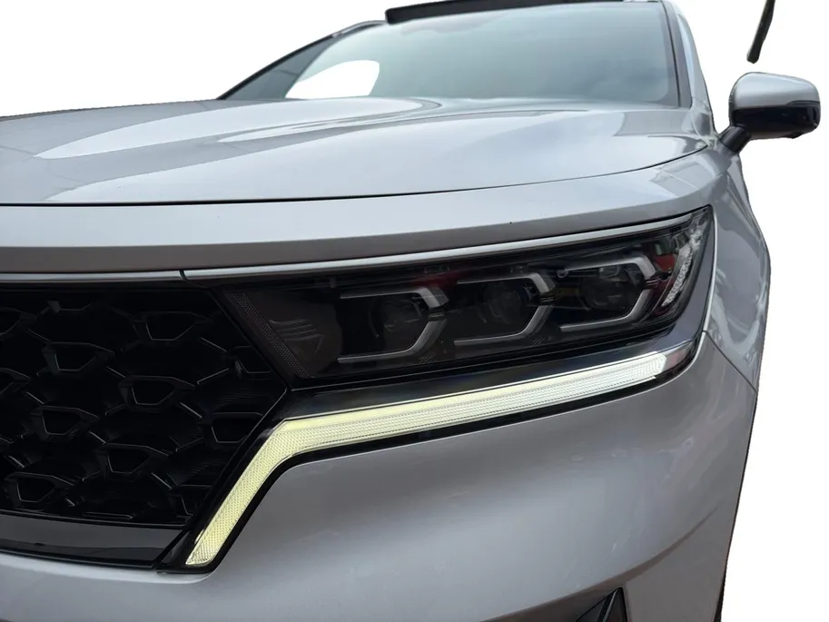 Kia Sorento 1.6 T-GDI Plug-in Hybrid 4WD ExecutiveLine 7 pers Meest luxe uitvoering | Zeer nette auto | Open dak | Lederen bekleding | 360 graden camera | Navigatie | Apple CarPlay & Android Auto |