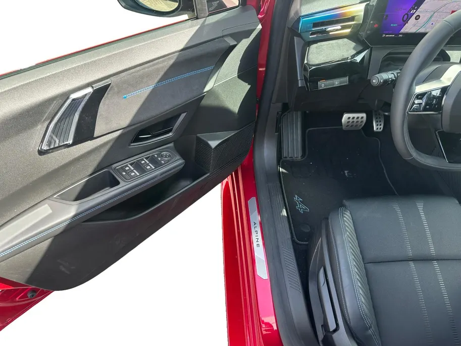 Renault Clio 1.8 Hybrid 160 esprit Alpine | Harman & Kardon | 360 Camera | Stoel- & Stuurverwarming | Apple Carplay & Android Auto | Direct Beschikbaar | Rijdende Demo |