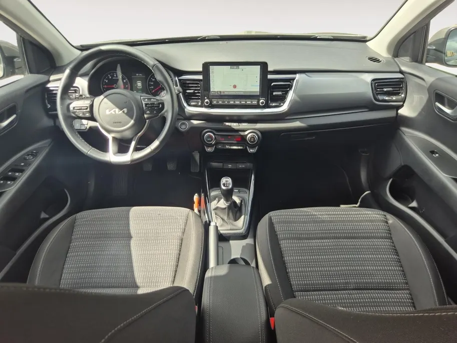 Kia Stonic 1.0 T-GDi MHEV DynamicPlusLine | Afneembare Trekhaak | Cruise Control | Climate Control | Navigatie | Camera | LM Velgen |