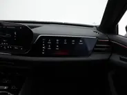 Audi A5 Avant 2.0 299pk S-tronic e-hybrid quattro S edition · 360 Camera · Wegklapbare Trekhaak · Keyless · Apple/Android Car Play · 19'' Inch · Garantie t/m09-07-2029 of 100.000km