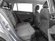 Volkswagen Golf variant Life Edition 1.5 eTSI 116 pk 7 versn. DSG · Achteruitrijcamera · draadloze telefoonlader · Trekhaak inklapbaar, met elektrische ontgrendeling ·